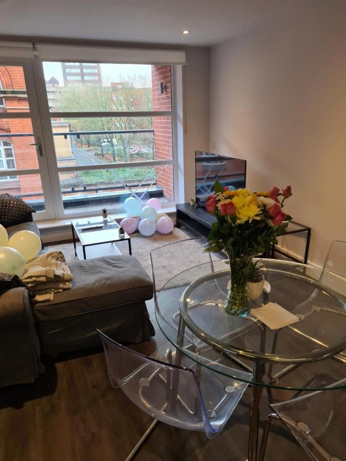 Rent Luxuri - Luxury 2 Bed Apartment Leicester Buitenkant foto